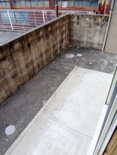 バルコニー　専用庭