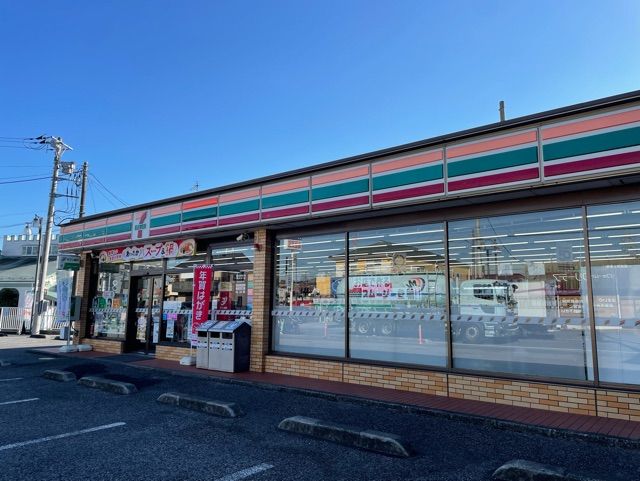 コンビニ　セブンイレブン（コンビニ）まで350m