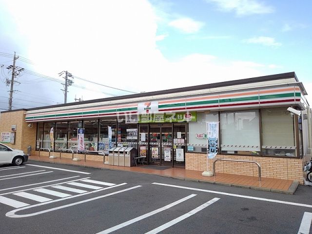 コンビニ　セブンイレブン 浜松泉2丁目店（コンビニ）まで520m