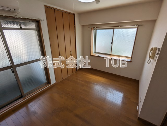 居室・リビング　※クリーニング中の撮影※