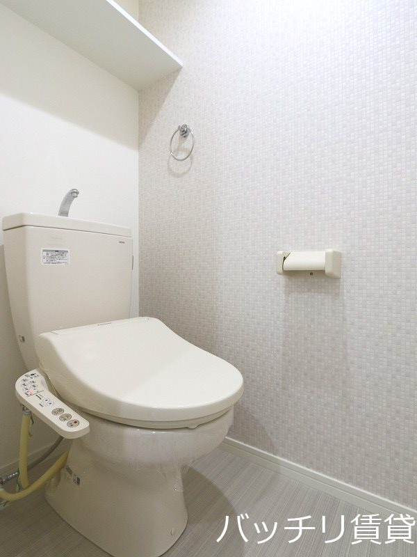 トイレ　画像は、同型タイプの為、現状を優先いたします。