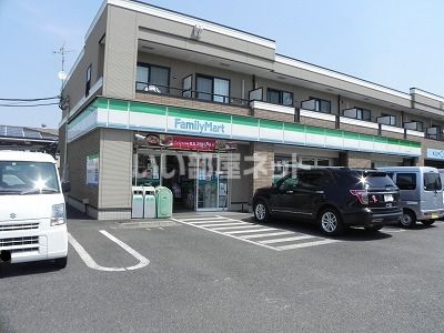 コンビニ　ファミリーマート柏たなか店（コンビニ）まで857m