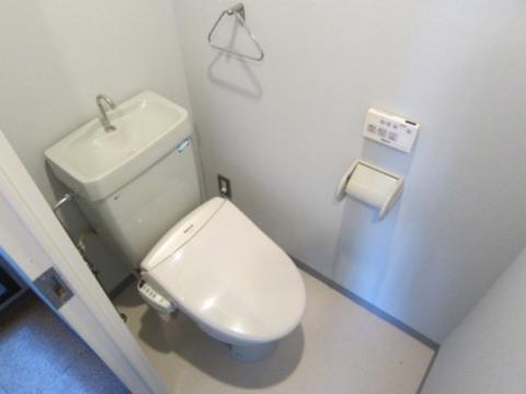 　トイレ　シャワー付トイレ