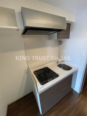 キッチン　コンパクトなキッチンで掃除もラクラク