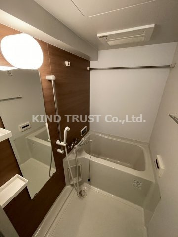 バス・シャワールーム　ゆったり過ごせるお風呂です