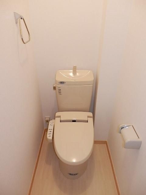 トイレ　洗浄便座