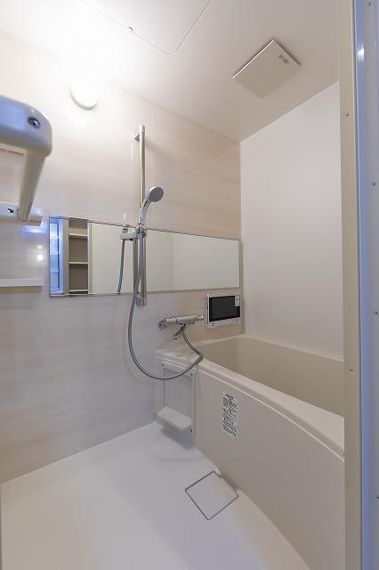 バス・シャワールーム　浴室