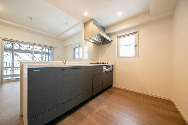 キッチン　類似別物件の写真です