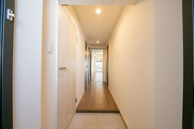 玄関　類似別物件の写真です