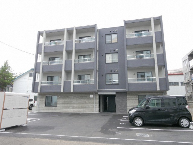 建物外観　☆地下鉄東豊線【豊平公園】駅まで徒歩5分！