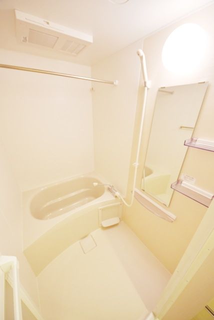 バス・シャワールーム　★浴室乾燥機完備★