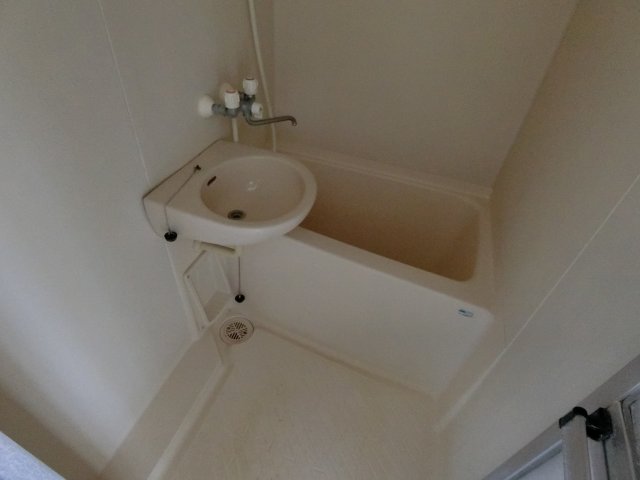 バス・シャワールーム　別室参考写真