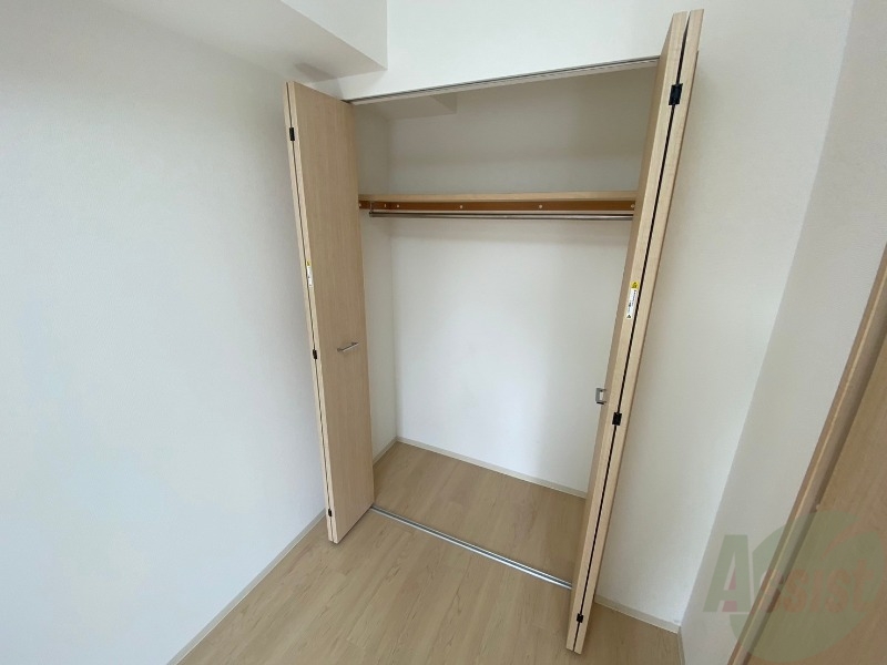 収納　寝室の収納です。部屋がすっきり片付きます。