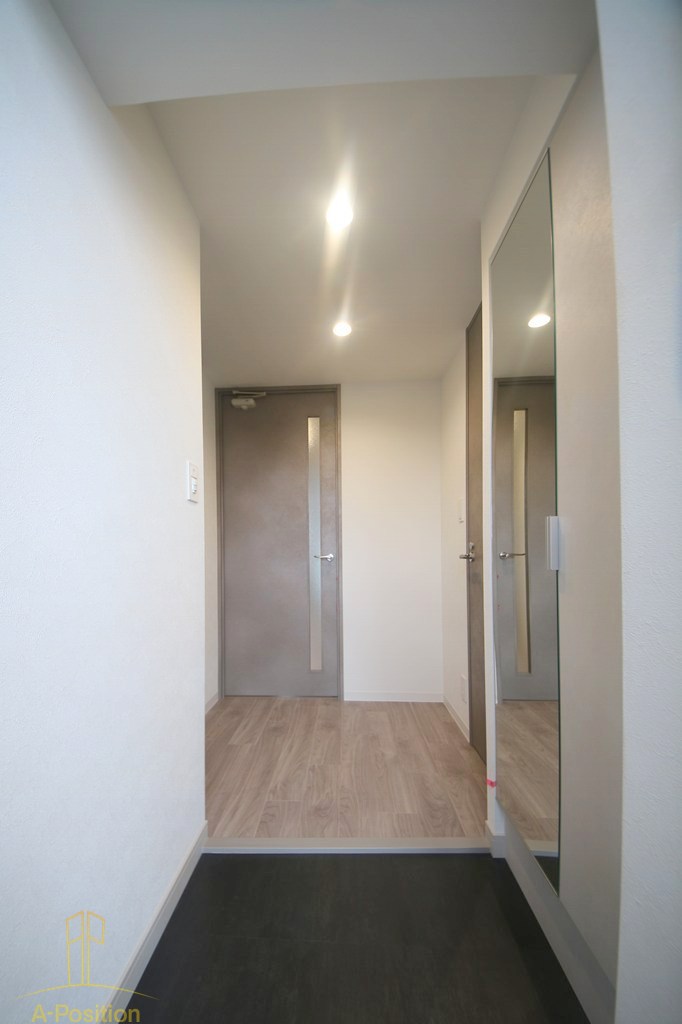 玄関　プレサンス京橋ＧＲＥＥＮ　ＹＡＲＤアルミラ