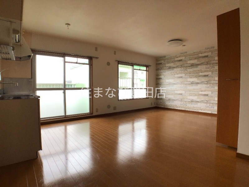 居室・リビング　同型別部屋写真