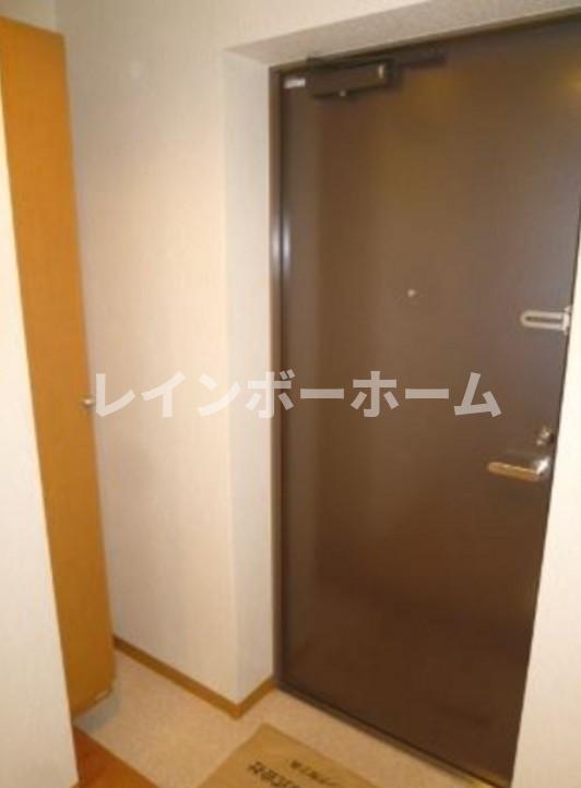 玄関　※別部屋参照写真となります。
