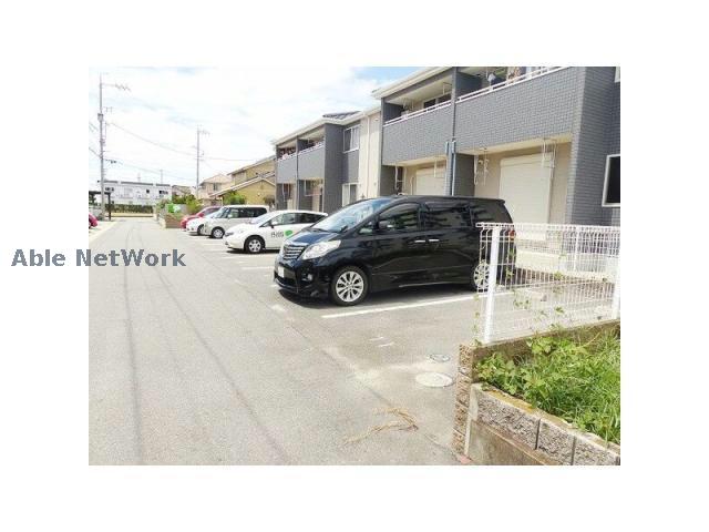 駐車場　駐車場