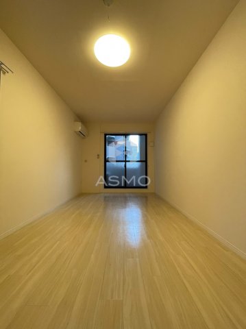 居室・リビング　同マンション別部屋　参考写真