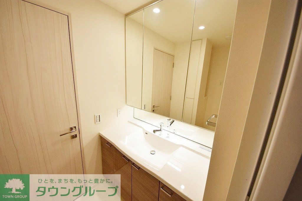 洗面設備　お部屋探しは株式会社　タウンハウジング　までお気軽にお問合…