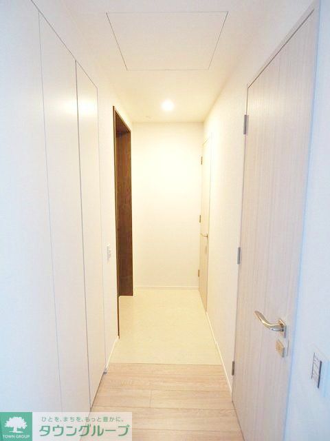 玄関　お部屋探しは株式会社　タウンハウジング　までお気軽にお問合…