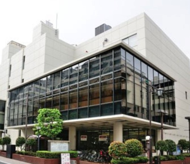図書館　港区立三田図書館（図書館）まで397m