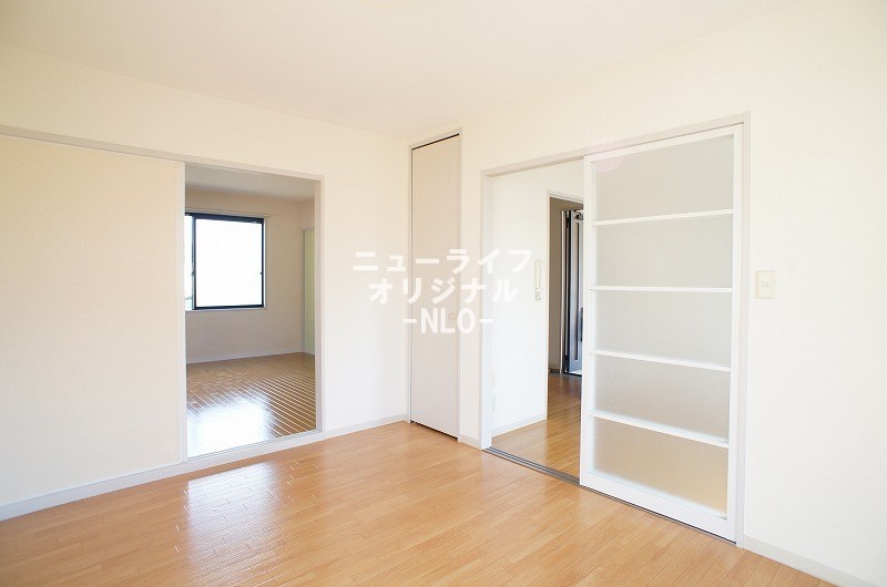 フレグランス斉藤の居間写真