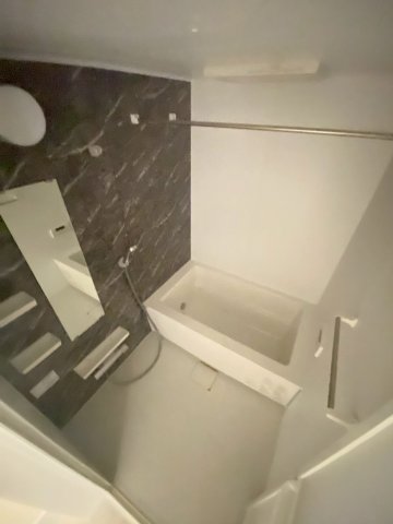 ＪＲ成田線 成田駅 バス乗車時間：36分 最寄りバス停で下車 徒歩7分 2階建 築2年の風呂写真