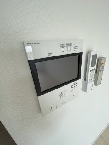 セキュリティ　来訪者が確認できる女性に安心の「TVモニターホン」