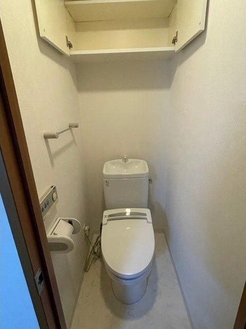 トイレ　※写真は別部屋です