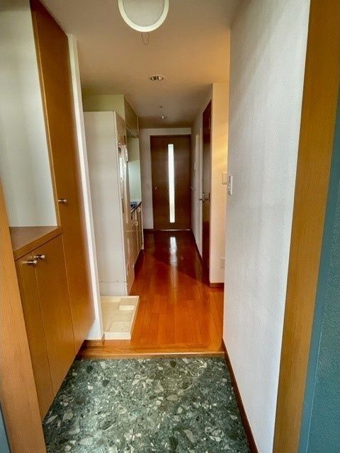 玄関　※写真は別部屋です