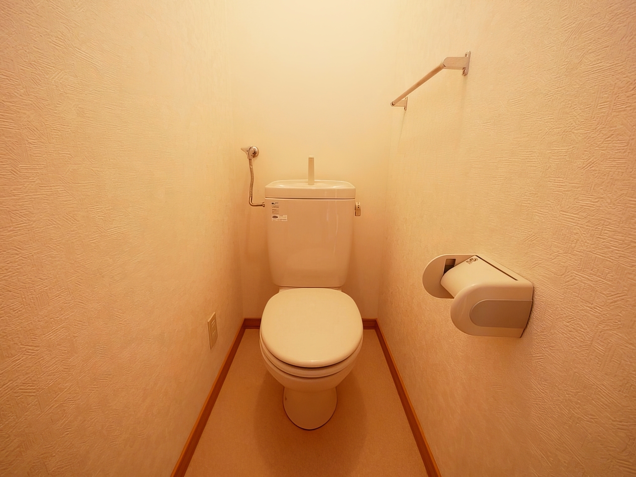 エターナルのトイレ写真