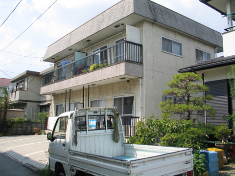 ハイツ望月の建物外観