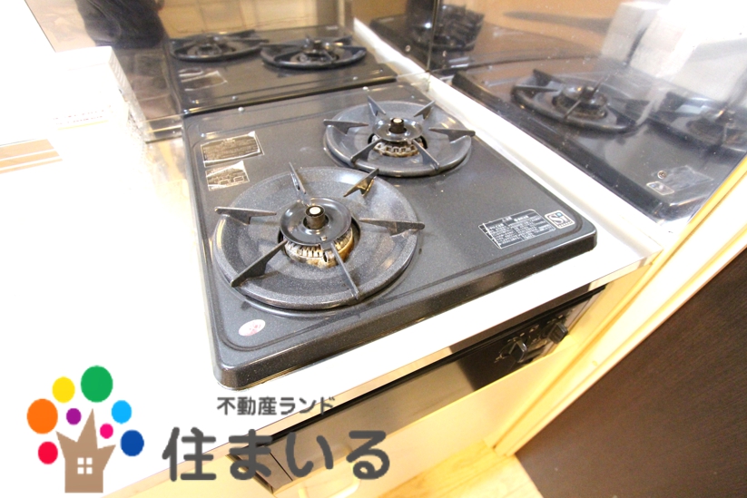 コンビニ　セブンイレブン東海市富貴ノ台店（コンビニ）まで798m