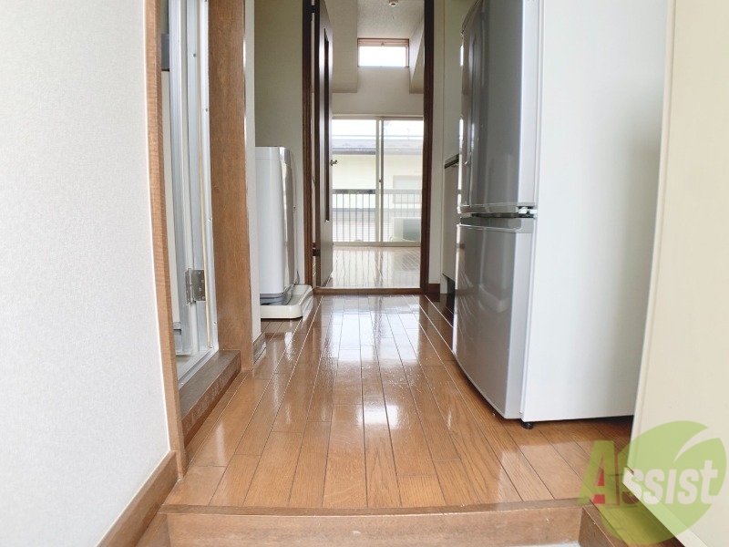 玄関　玄関でございます。毎日の出入りはこちらから。