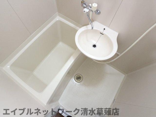 【静岡市駿河区栗原のアパートのバス・シャワールーム】