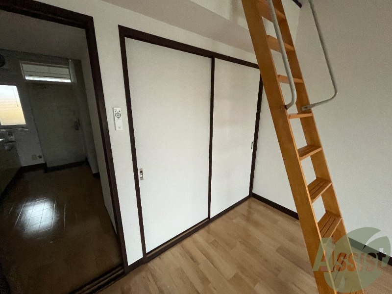 収納　洋室のクローゼット。広さは十分そうです。