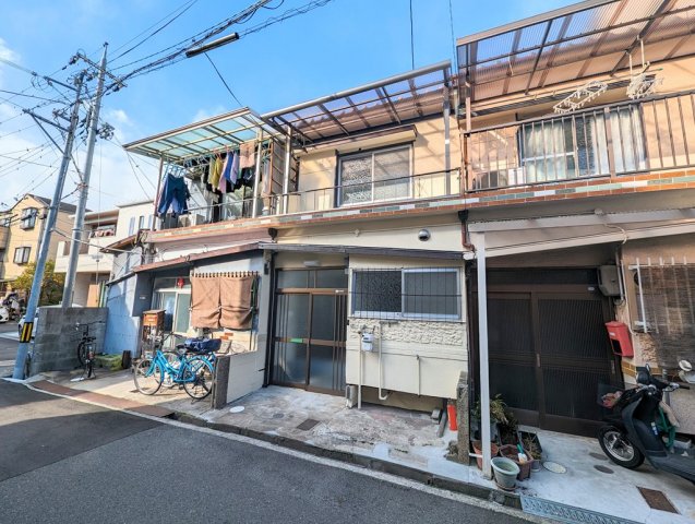 田井城1丁目テラスハウスの建物外観