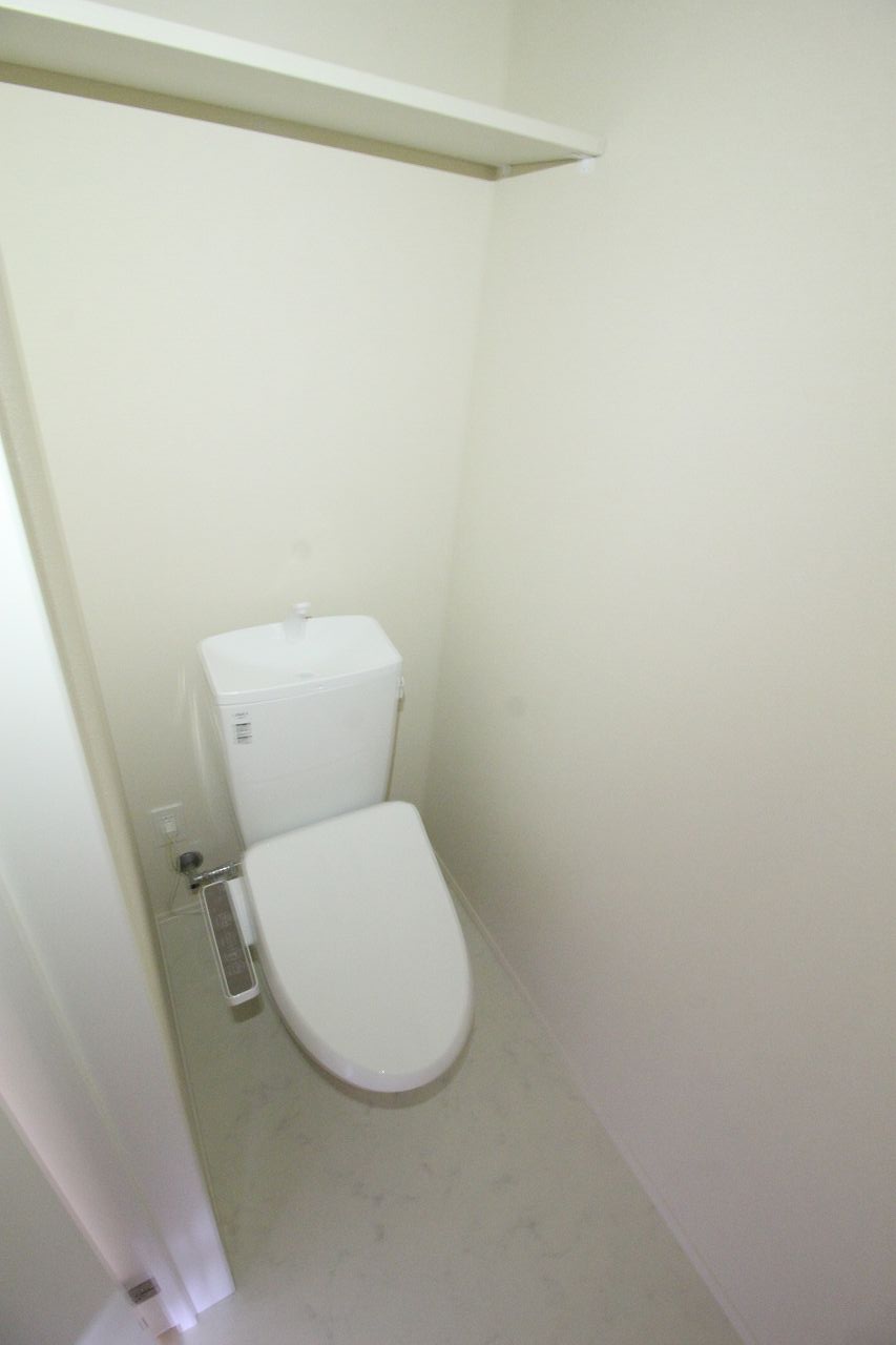東武東上線 みずほ台駅 徒歩13分 3階建 築4年のトイレ写真