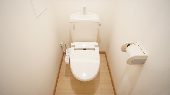 トイレ　シャワー付きトイレ