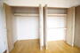 収納　リビング横の洋室の収納スペース♪