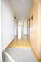 玄関　玄関をすっきりできる収納付きです。