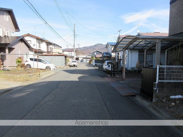 その他　周辺道路（その他）まで0m