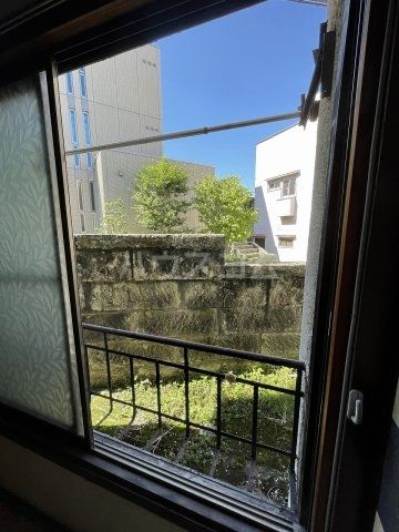 【大和莊　別館のバルコニー】