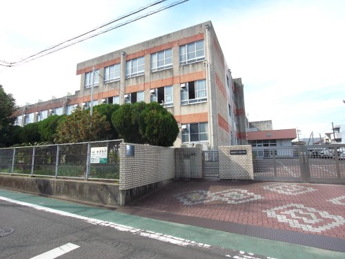 【天池ビルの小学校】