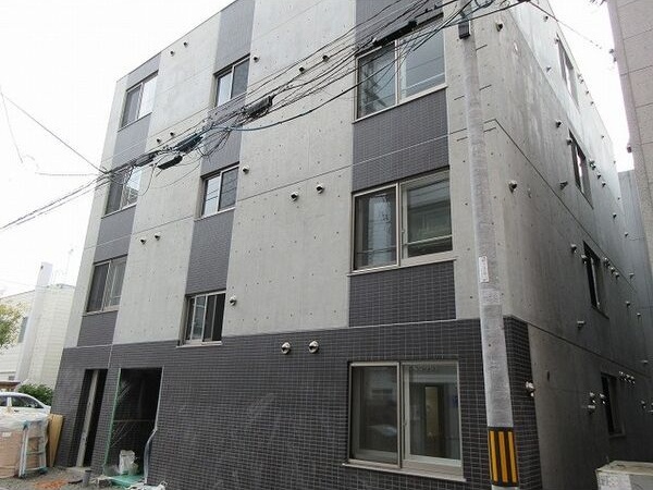 北海道札幌市中央区南七条西１２（マンション）の賃貸物件の外観