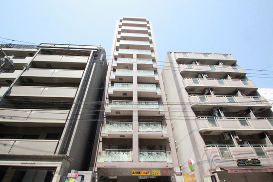 広島市中区橋本町のマンションの建物外観