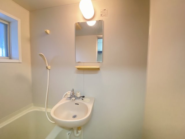 洗面設備　※別部屋参考写真