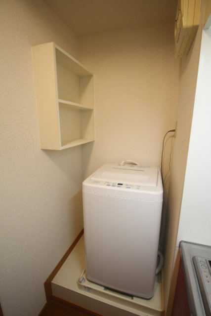 その他　同物件、別号室のものです。
