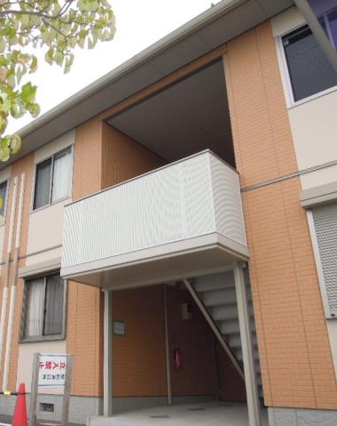 エントランス　駐車場