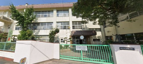 【カーサ・デ・オリーヴァの小学校】